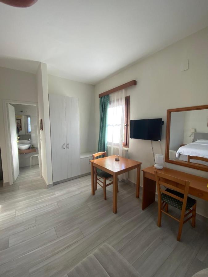 Victoria Studios Spetses Town Ngoại thất bức ảnh