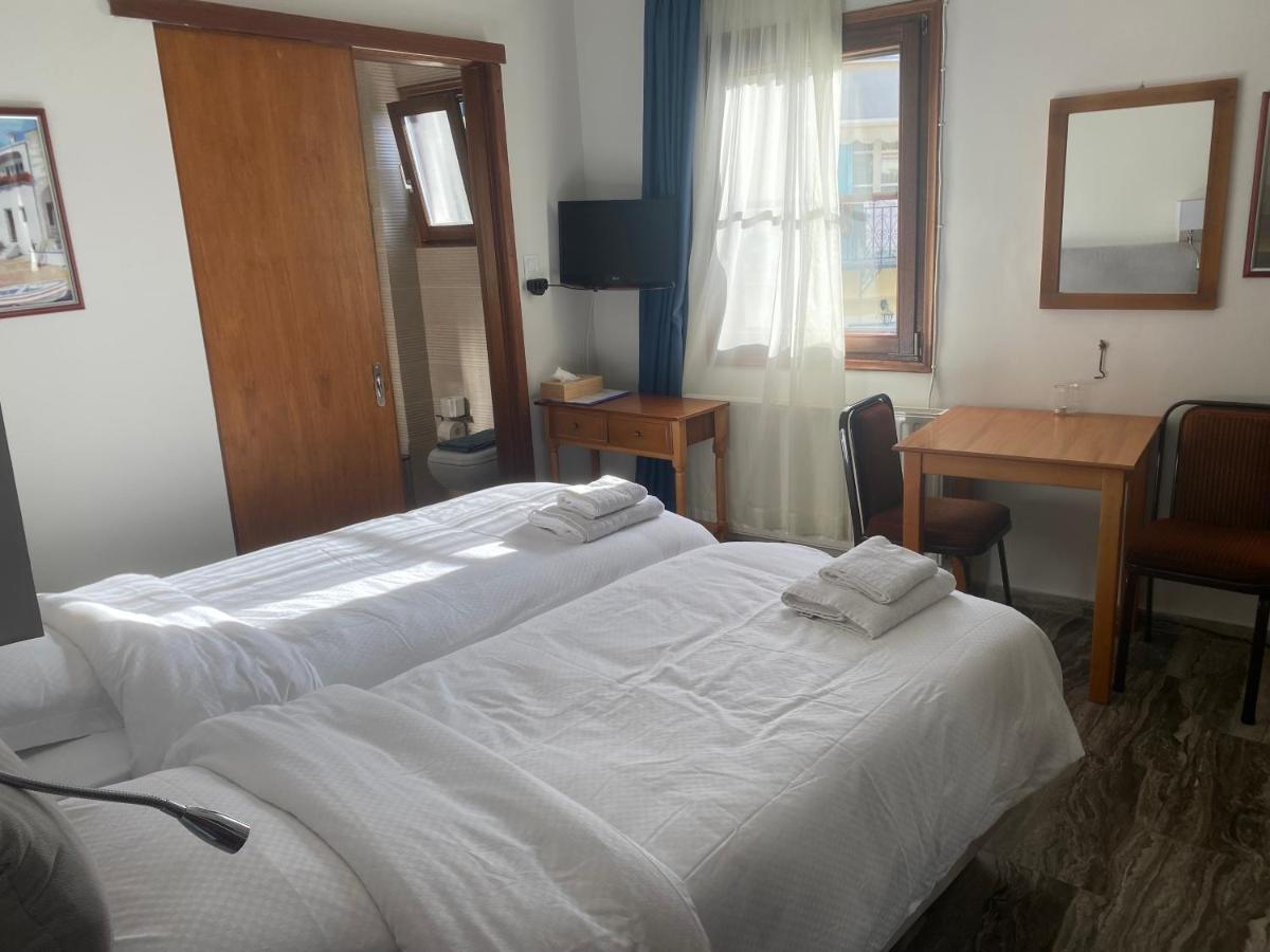 Victoria Studios Spetses Town Ngoại thất bức ảnh